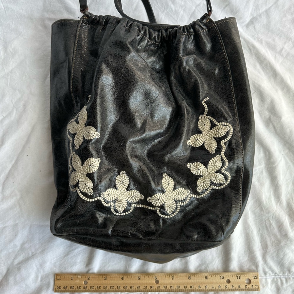 PRÜNE Black Leather Drawstring Backpack with Silver Floral Embroidery OS - Picture 4 of 7